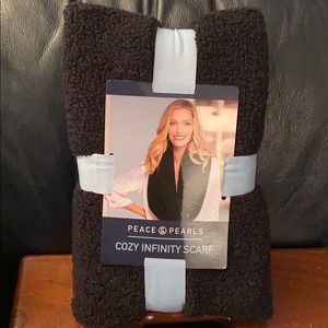 NWT Peace & Pearls Cozy Infinity Scarf